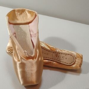 Chacott Made In Japan Ballerina Slippers New